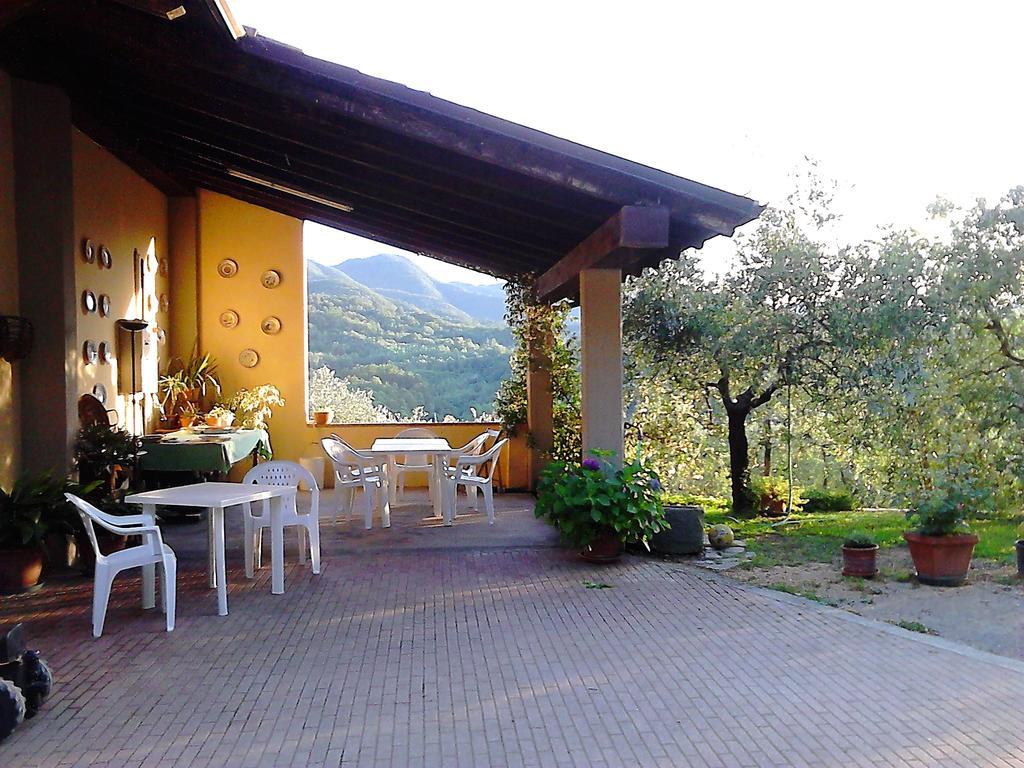 Il Melo Villa Fivizzano Exteriör bild