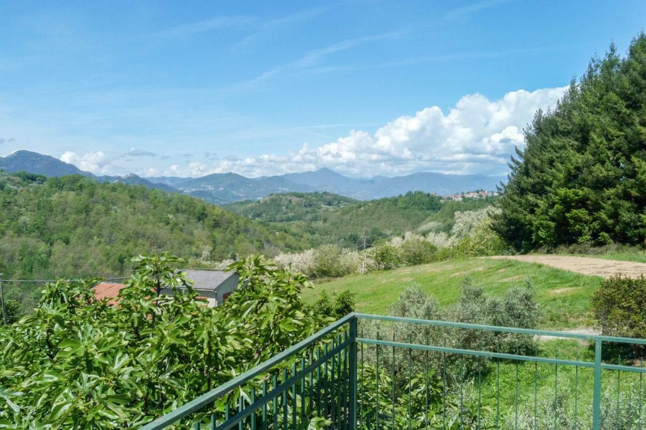 Il Melo Villa Fivizzano Exteriör bild